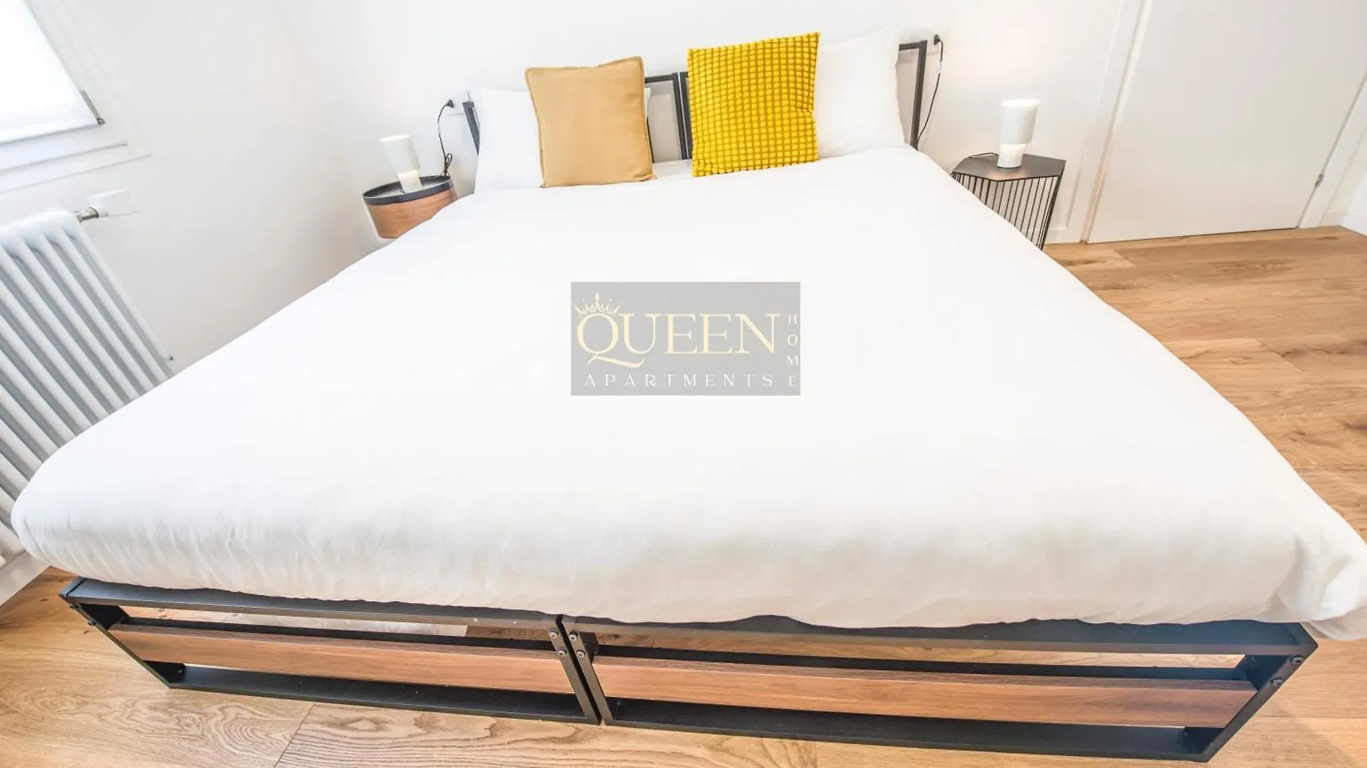 Queen Home Silvia Bologna 0*,